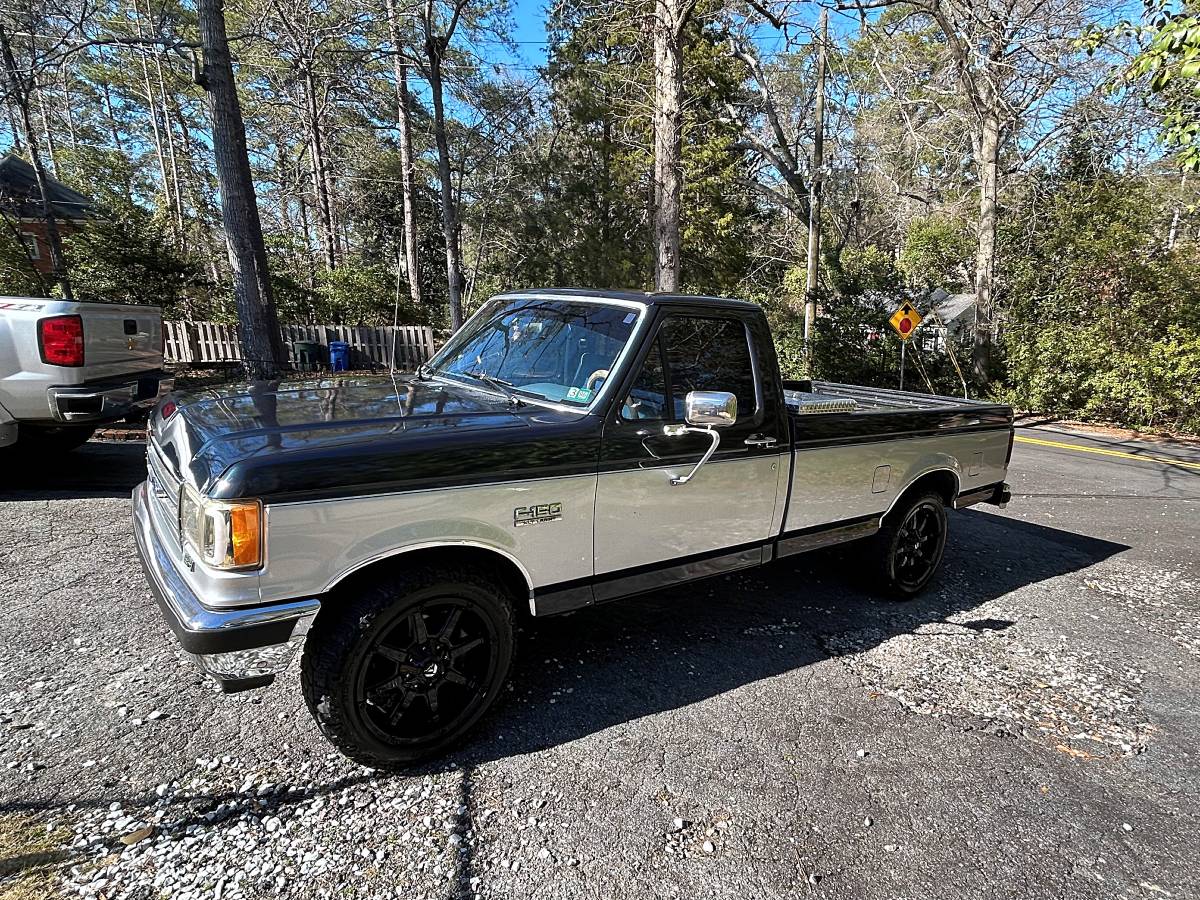 Ford-F-150-xlt-lariat-1988-grey-1