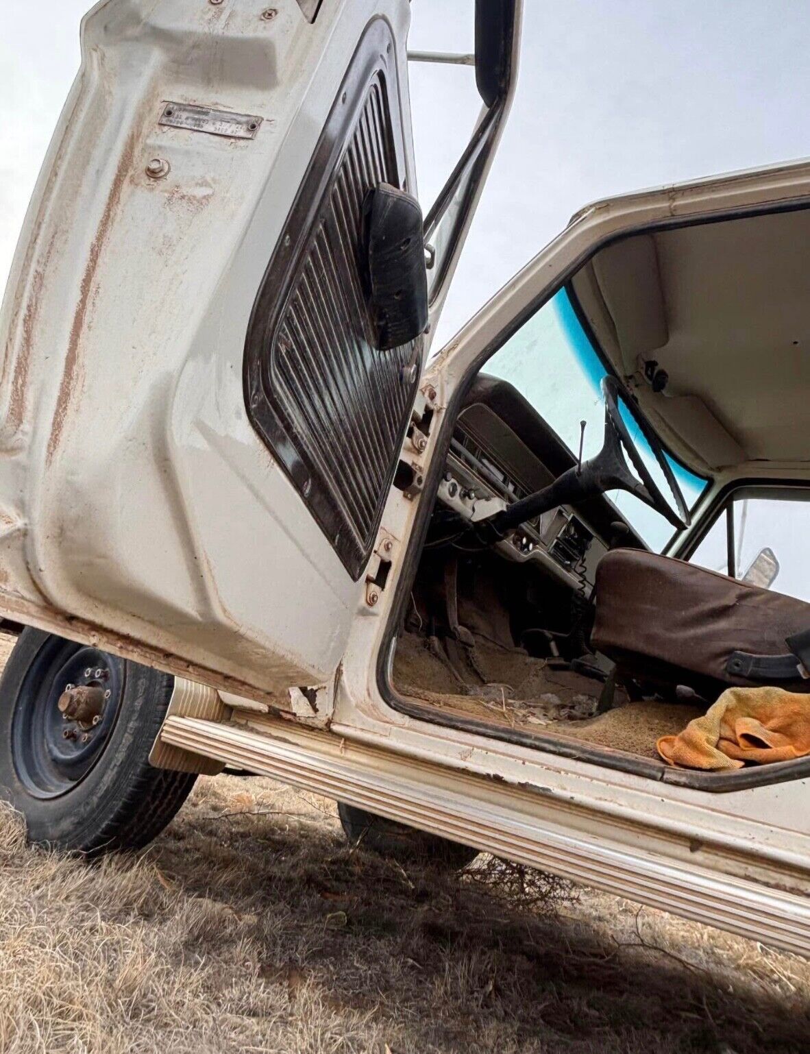 Ford-F-250-1970-Crew-Cab-Pickup-12