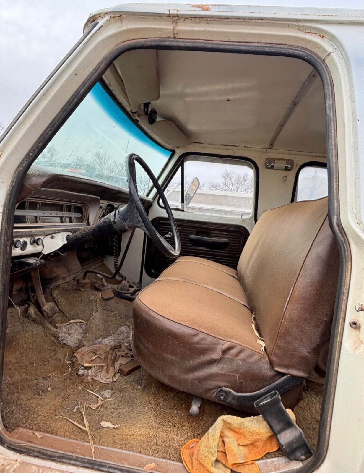Ford-F-250-1970-Crew-Cab-Pickup-17