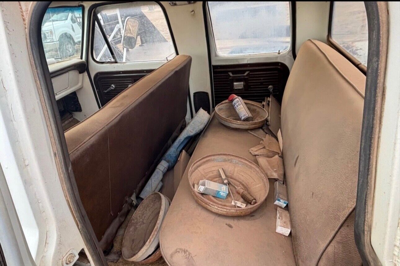 Ford-F-250-1970-Crew-Cab-Pickup-18