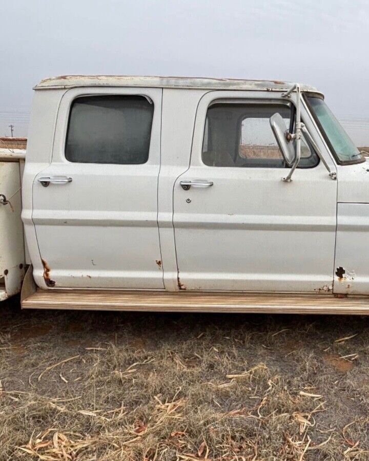 Ford-F-250-1970-Crew-Cab-Pickup-6