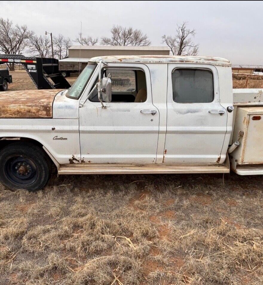 Ford-F-250-1970-Crew-Cab-Pickup-7