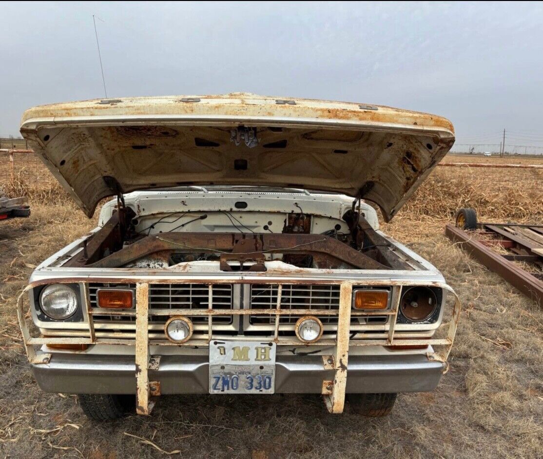 Ford-F-250-1970-Crew-Cab-Pickup-8