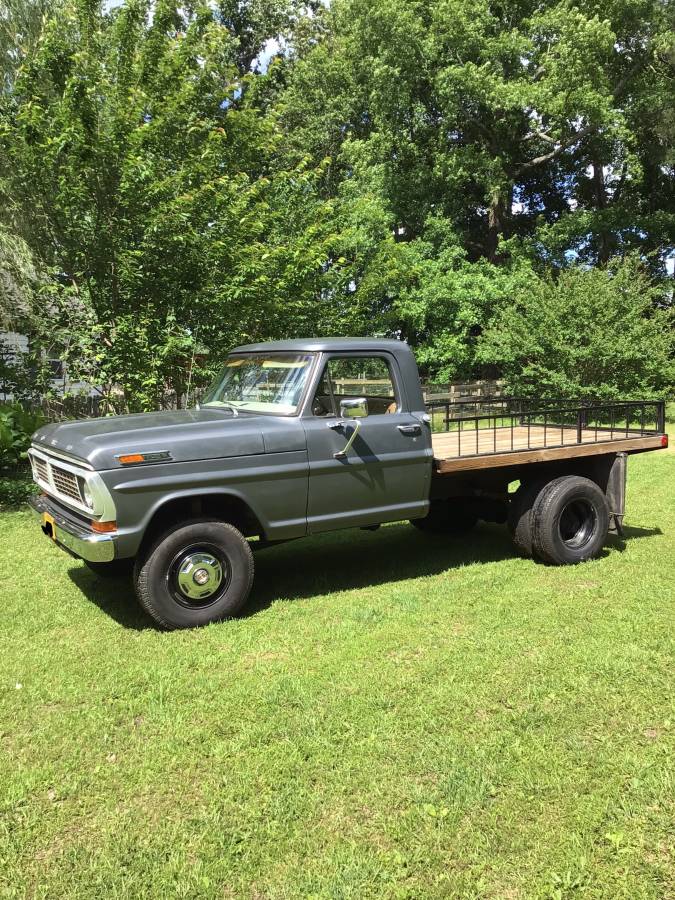 Ford-F-250-1970-grey-1