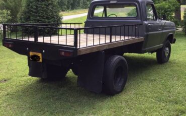 Ford-F-250-1970-grey-4