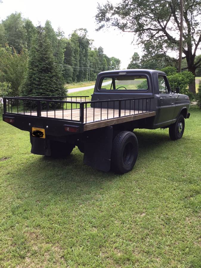 Ford-F-250-1970-grey-4
