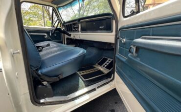 Ford-F-250-1976-16