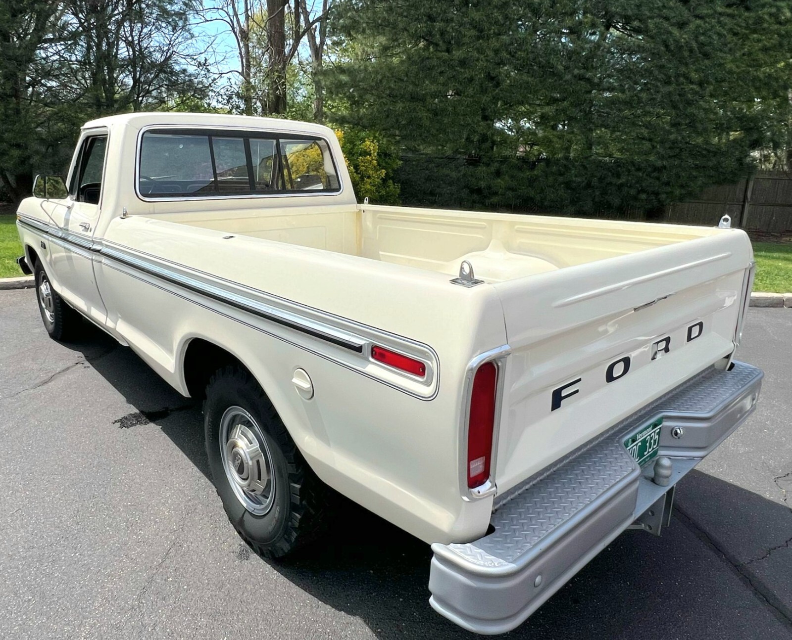 Ford-F-250-1976-3