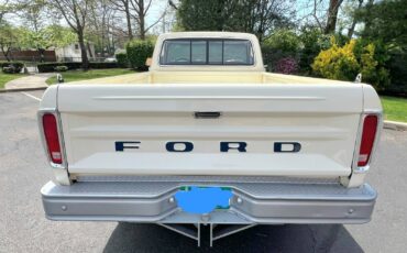 Ford-F-250-1976-7