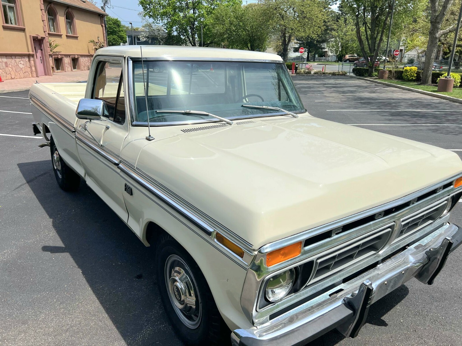 Ford-F-250-1976-8
