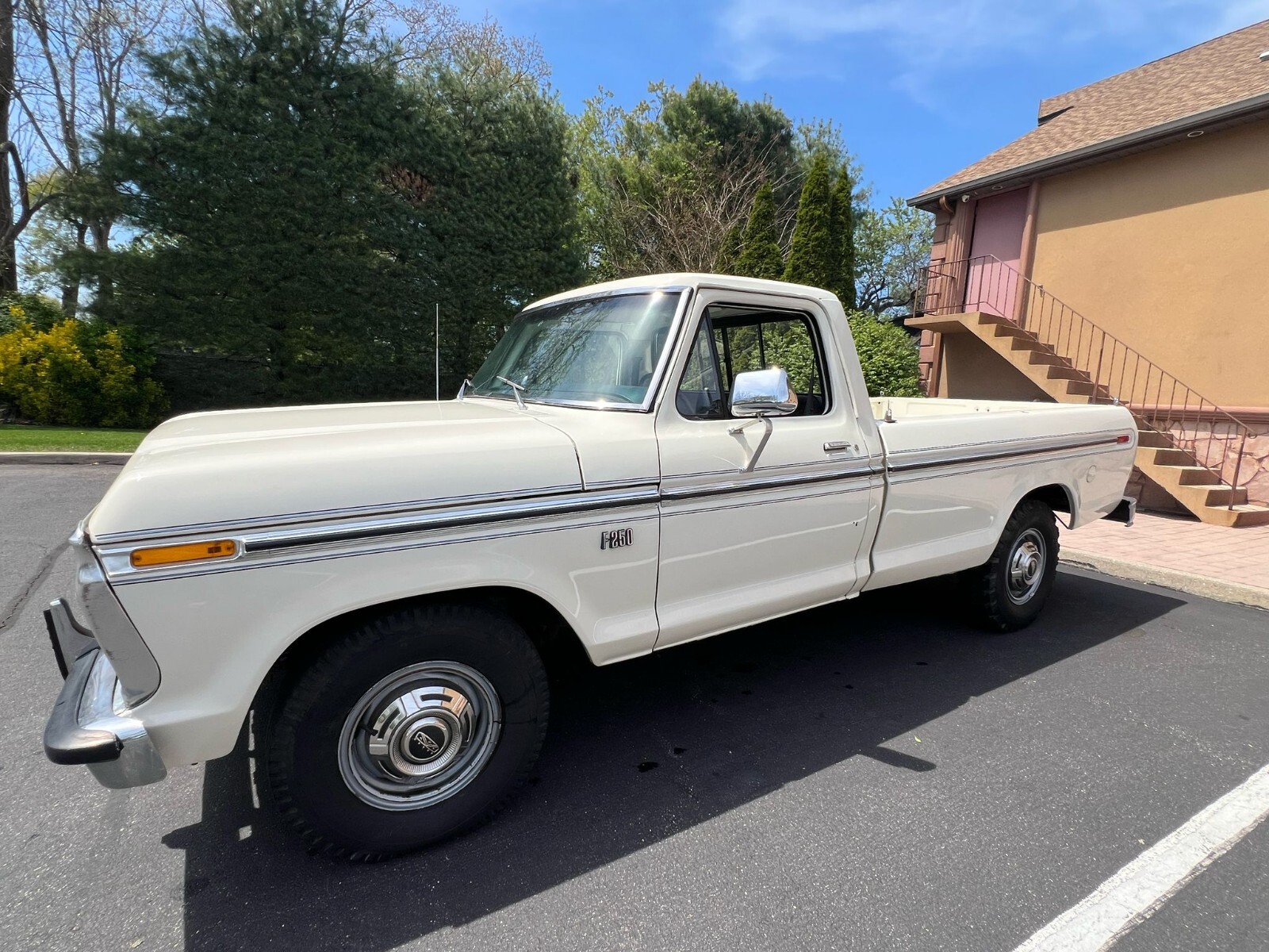 Ford-F-250-1976-9