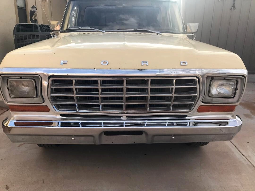 Ford-F-250-1979-2