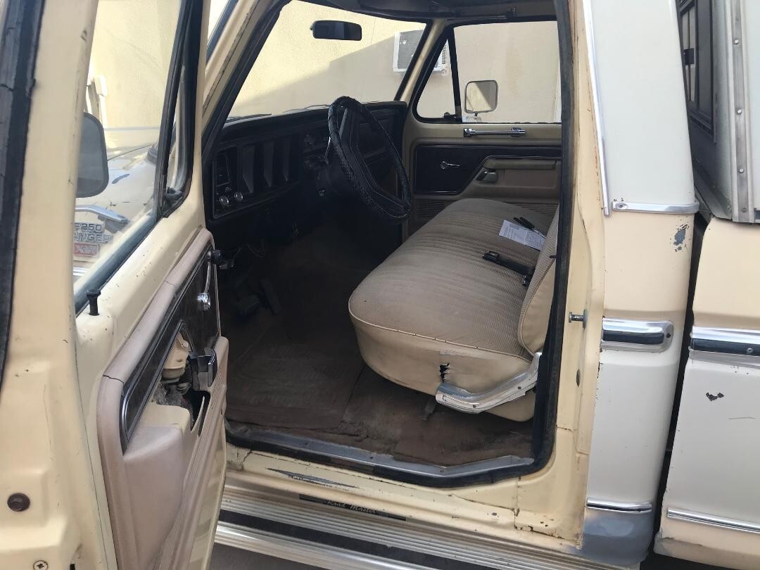 Ford-F-250-1979-6