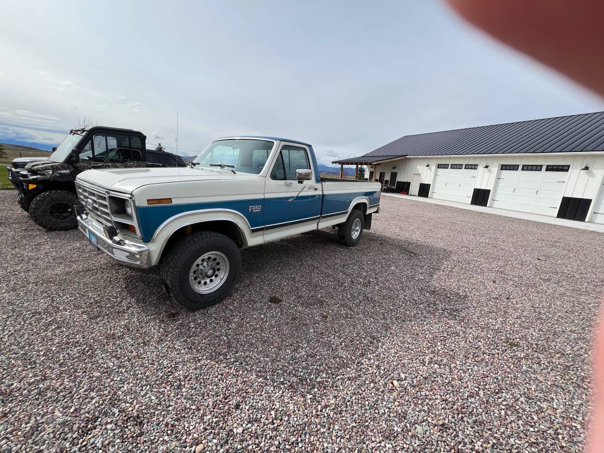 Ford F-250  1986