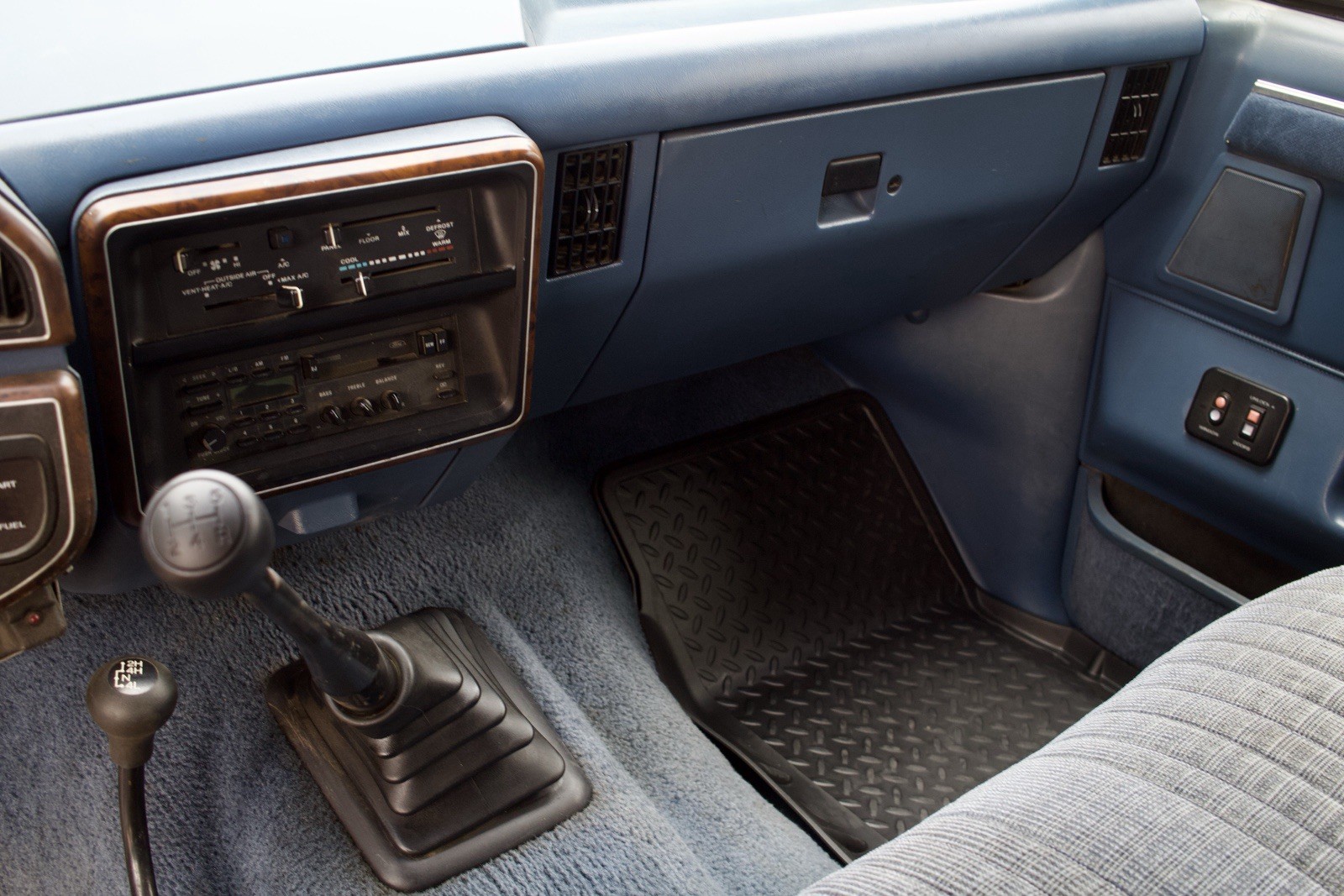 Ford-F-250-1988-Extended-Cab-Pickup-9