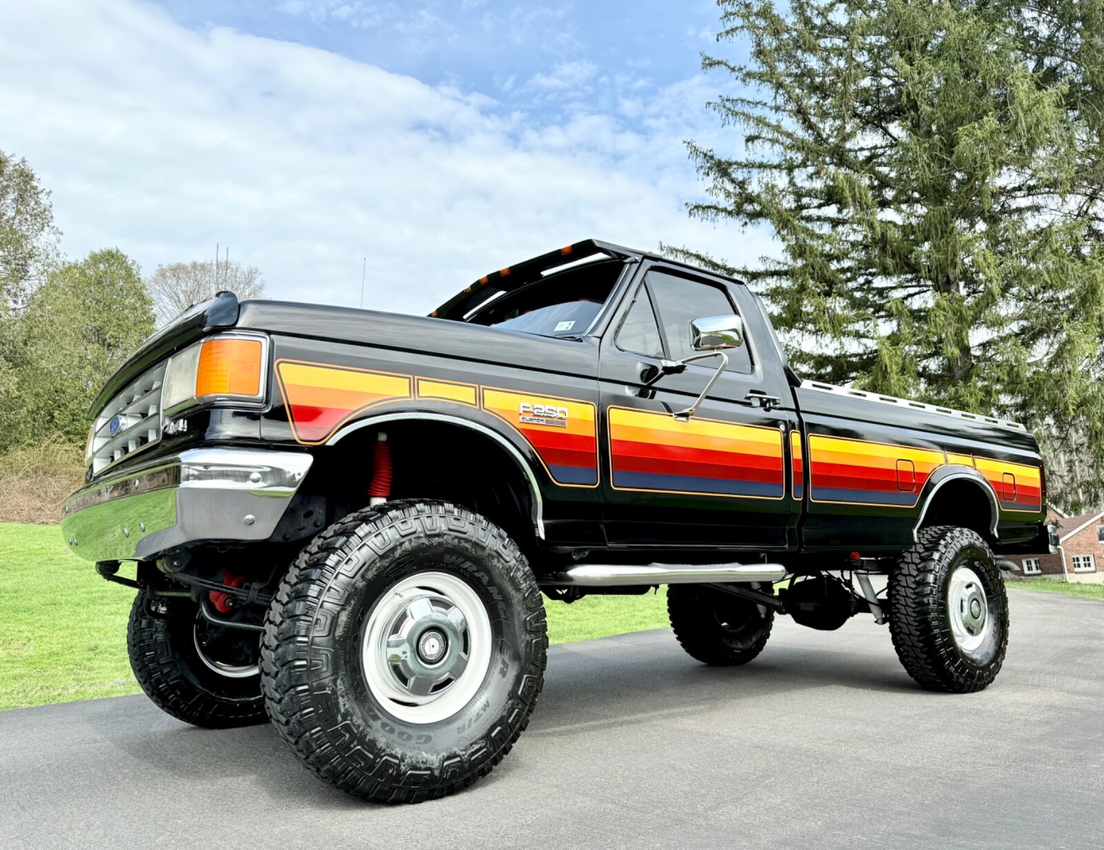 Ford-F-250-1988-Standard-Cab-Pickup-1