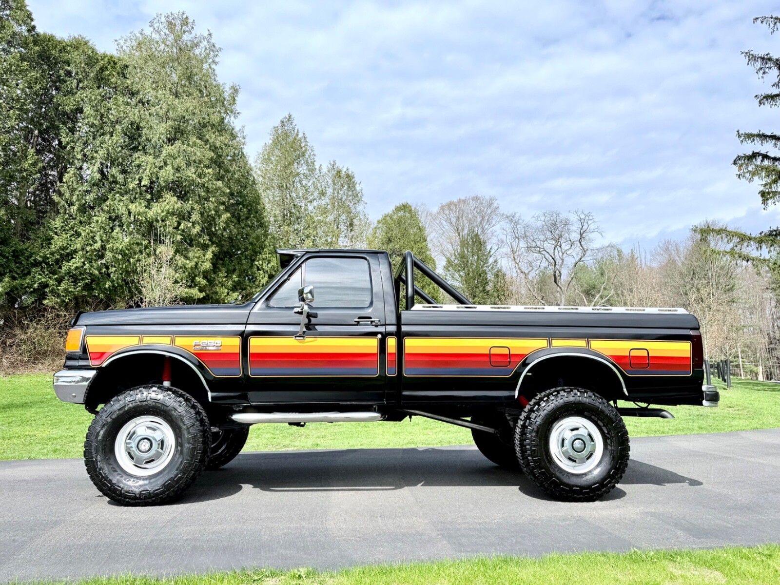 Ford-F-250-1988-Standard-Cab-Pickup-3