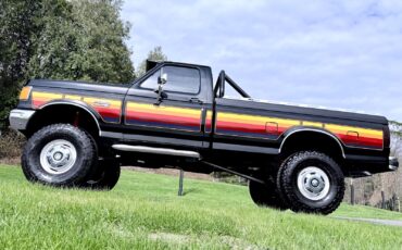 Ford-F-250-1988-Standard-Cab-Pickup
