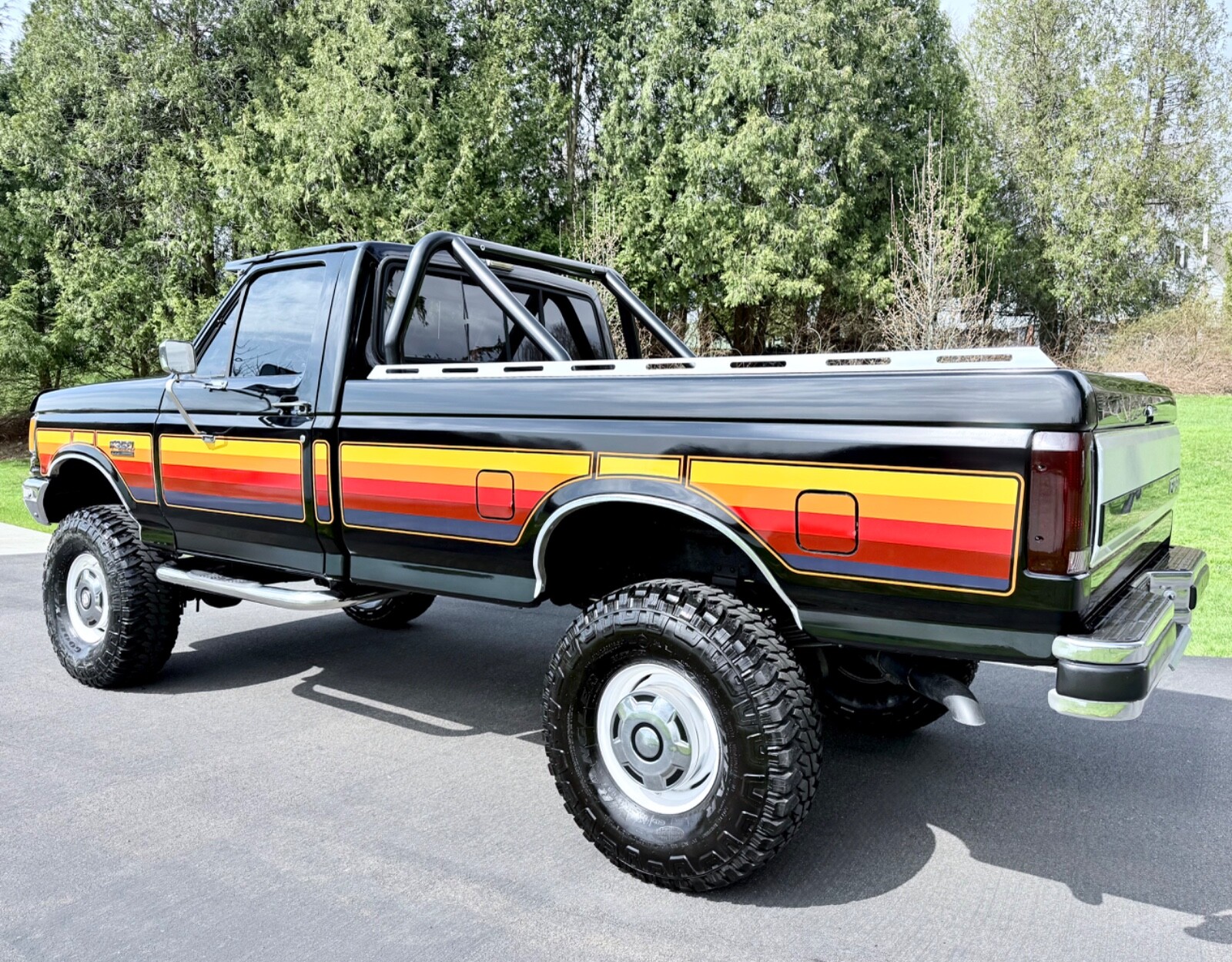 Ford-F-250-1988-Standard-Cab-Pickup-4