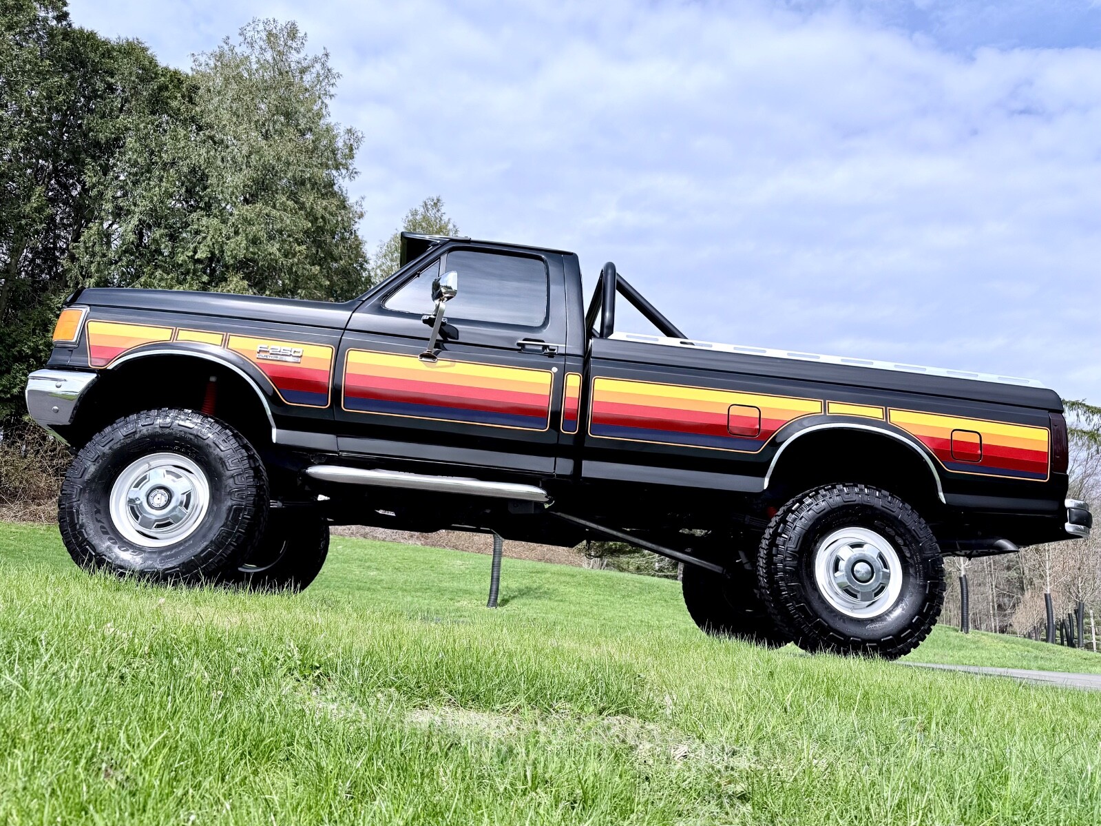 Ford F-250 1988 Standard Cab Pickup