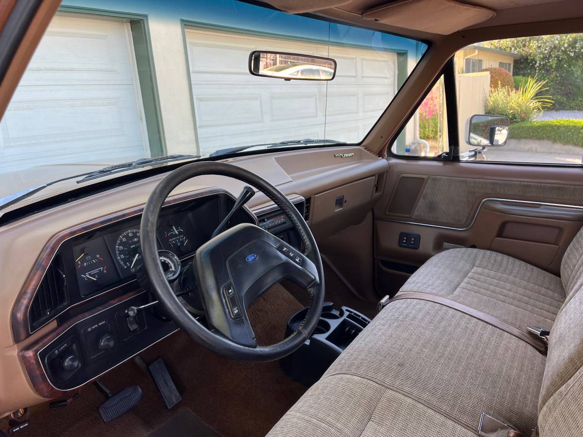 Ford-F-250-1989-12