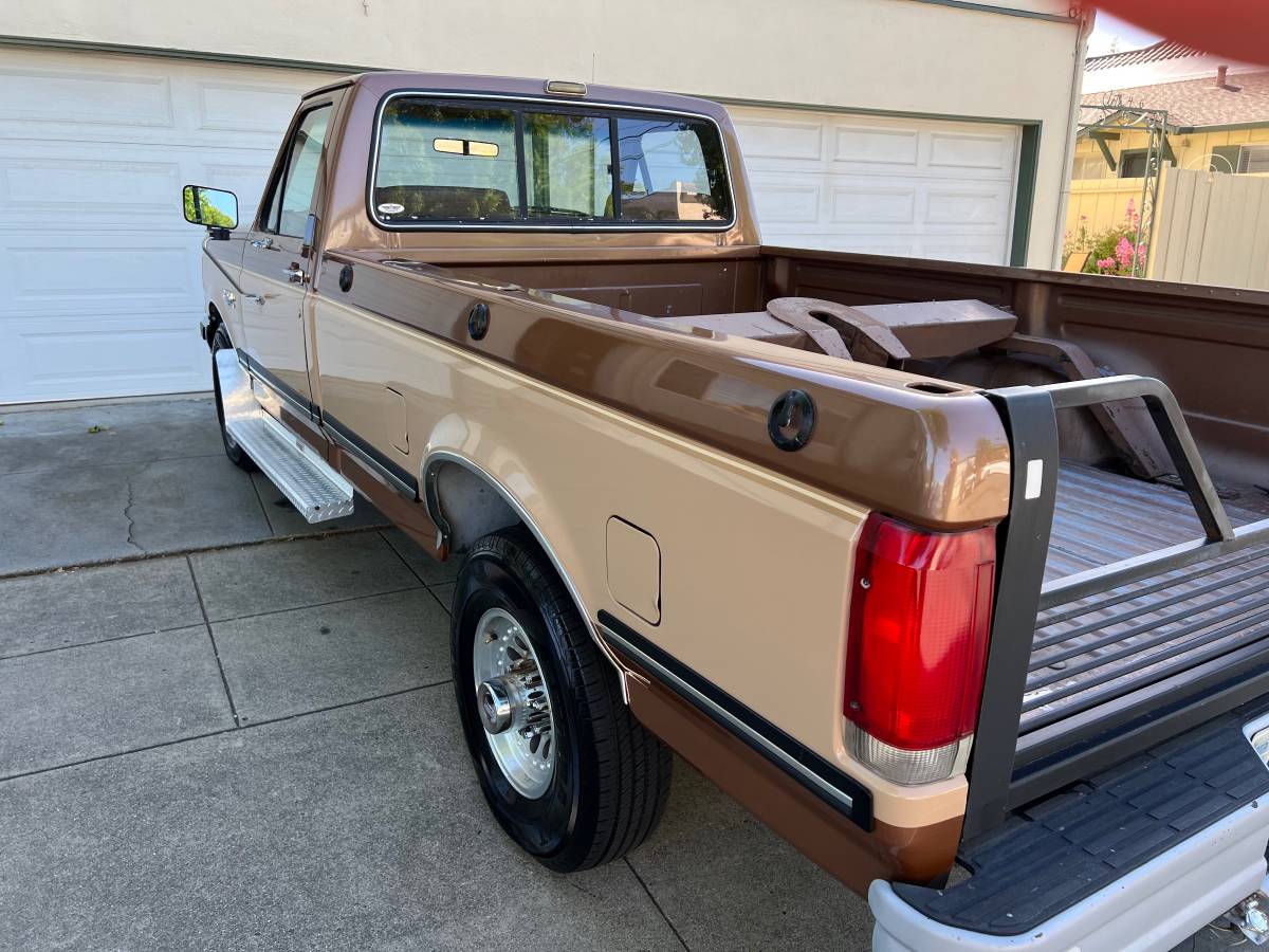 Ford-F-250-1989-6