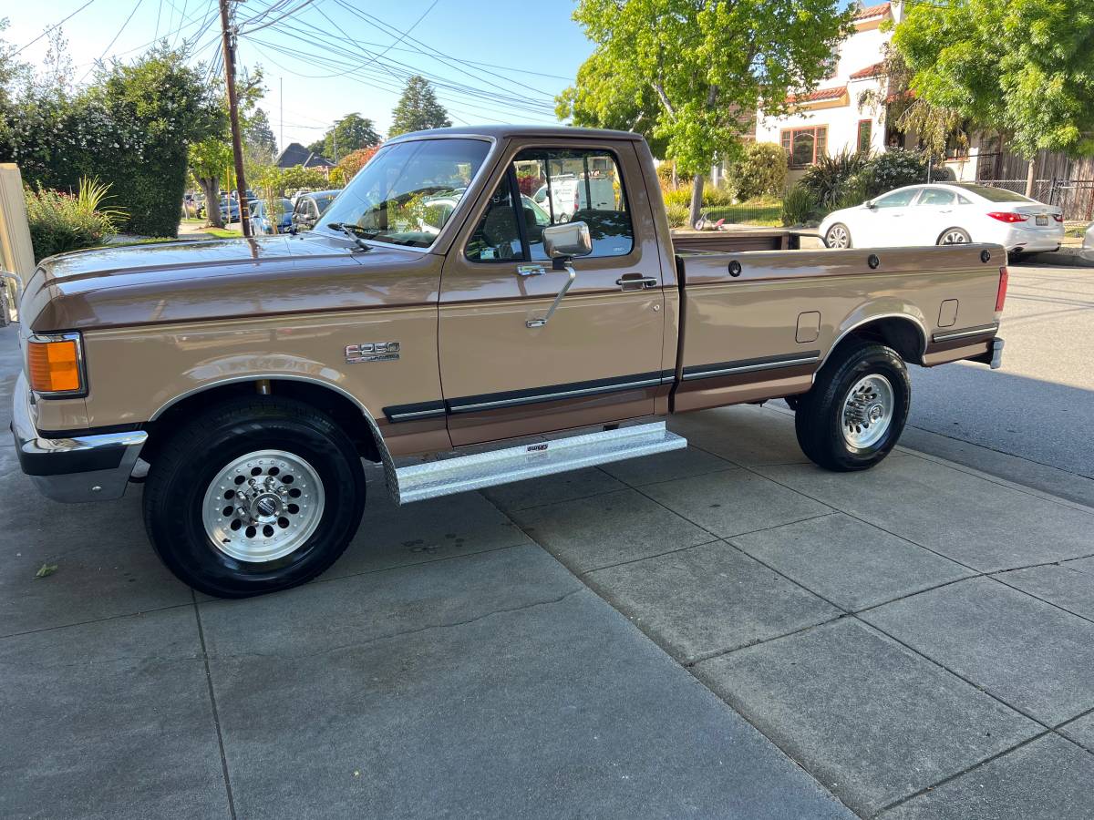 Ford-F-250-1989-8