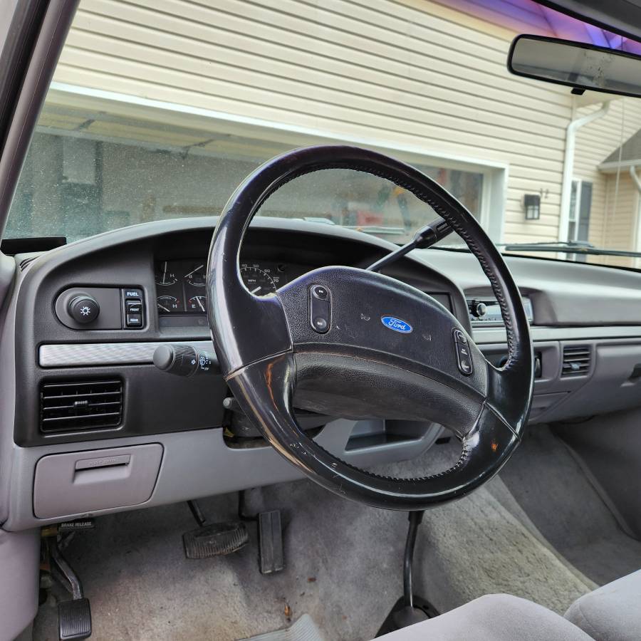 Ford-F-250-1994-white-4