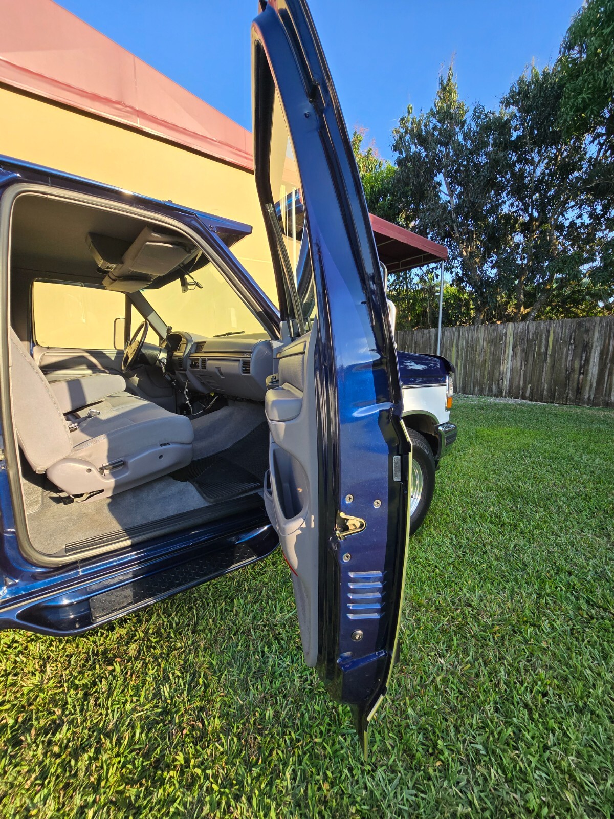 Ford-F-250-1995-Extended-Cab-Pickup-16
