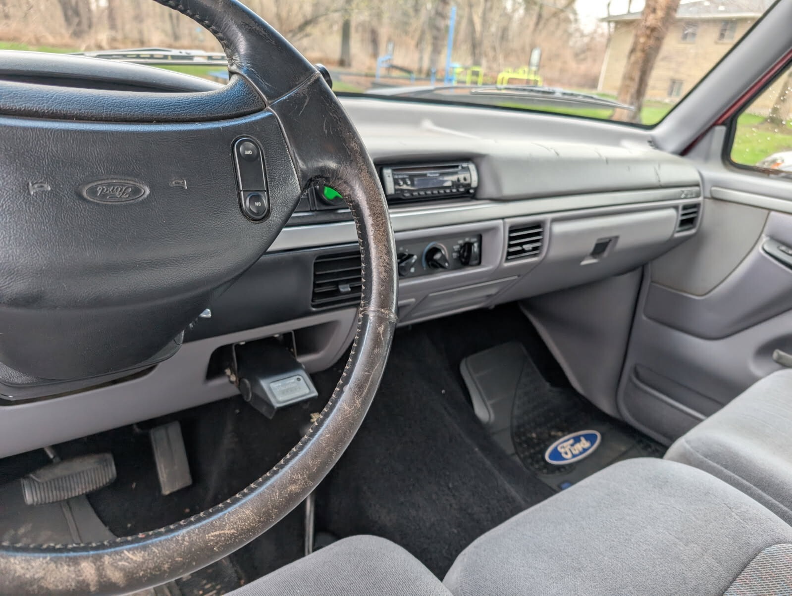 Ford-F-250-1995-Extended-Cab-Pickup-19