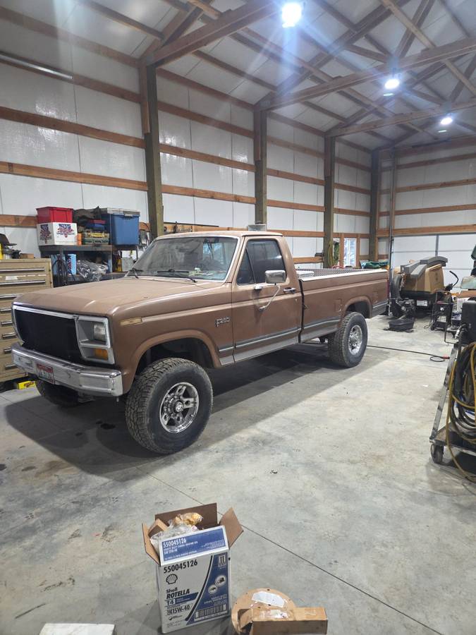 Ford-F-250-diesel-1985-2