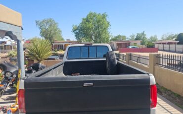 Ford-F-250-diesel-1995-white-3