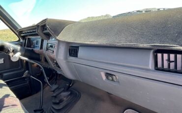 Ford-F-250-xl-1985-silver-11