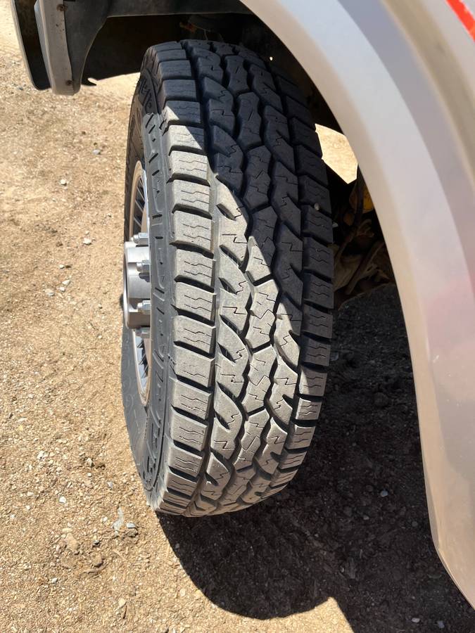 Ford-F-250-xl-1985-silver-13