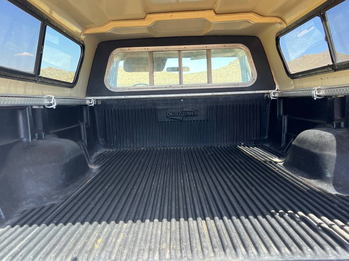 Ford-F-250-xl-1985-silver-6