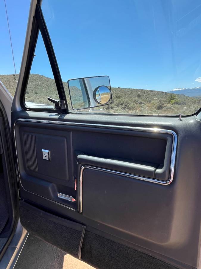 Ford-F-250-xl-1985-silver-8