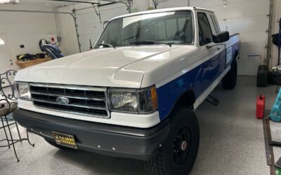 Ford F-250 xlt  1991 white