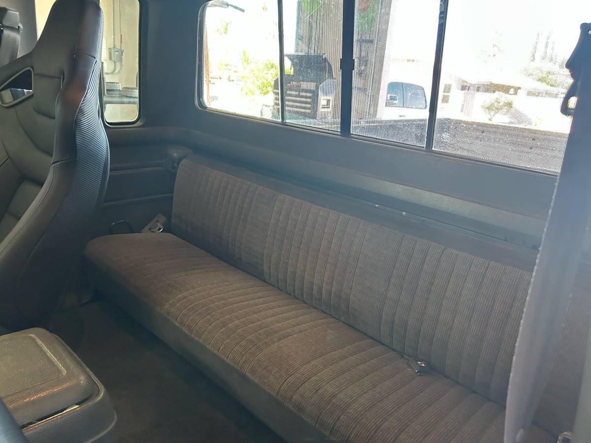 Ford-F-250-xlt-1991-white-7