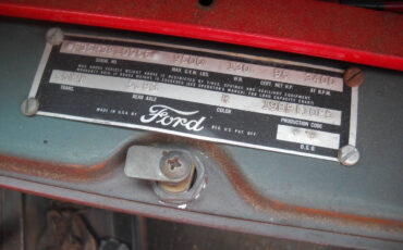 Ford-F-350-1953-Pickup-Truck-35