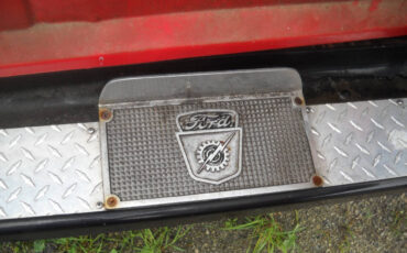 Ford-F-350-1953-Pickup-Truck-36
