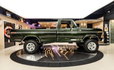 Ford-F-350-1979-Pickup-Truck-11