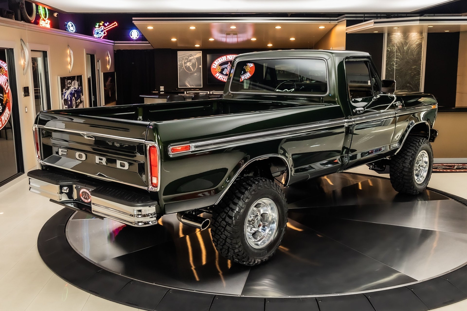 Ford-F-350-1979-Pickup-Truck-13