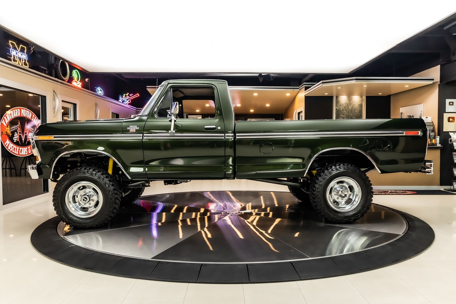 Ford-F-350-1979-Pickup-Truck-18