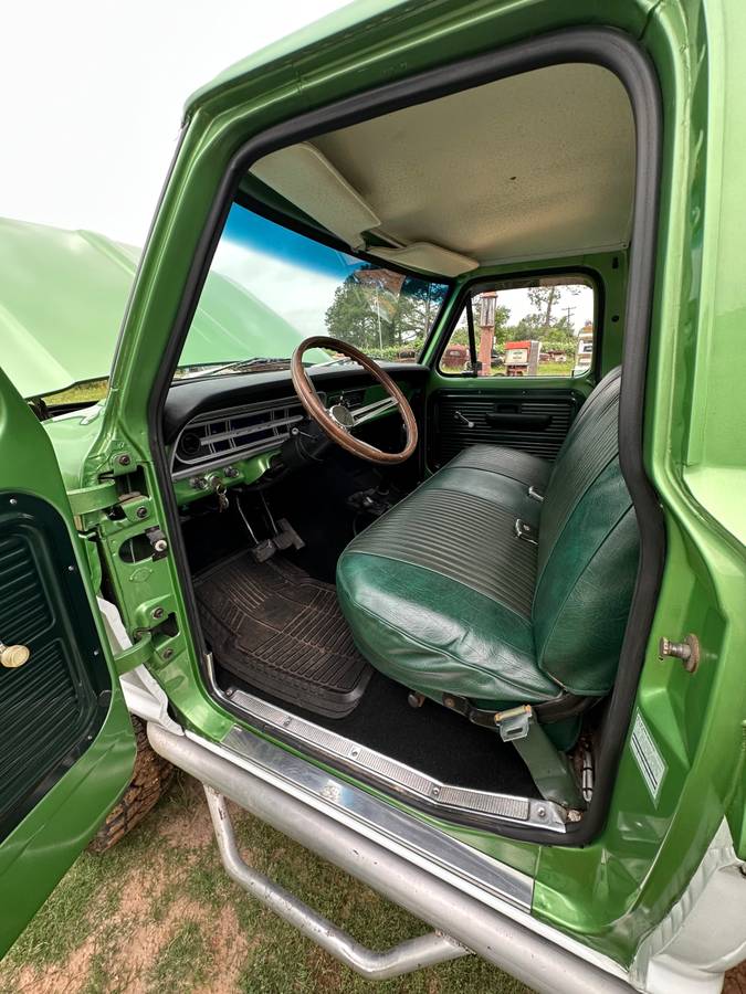 Ford-F-350-diesel-1972-green-1