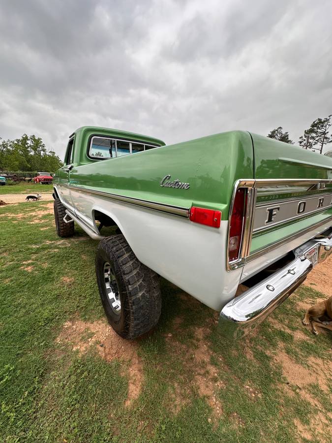 Ford-F-350-diesel-1972-green-17