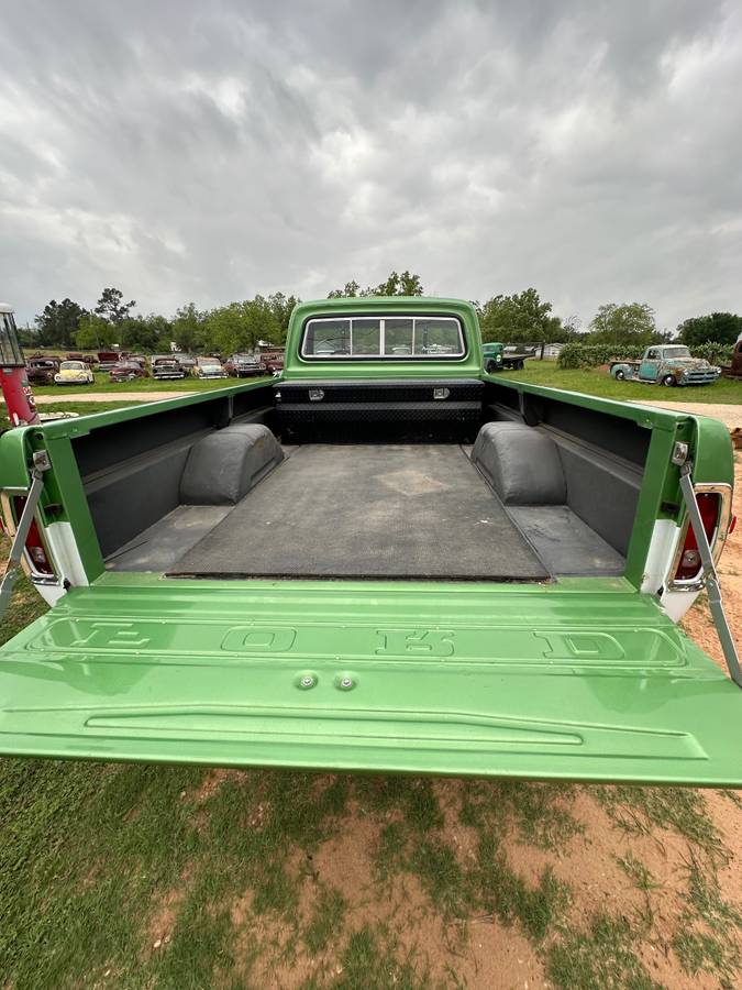 Ford-F-350-diesel-1972-green-6