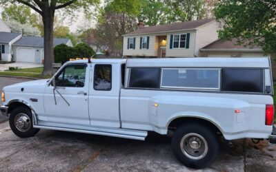 Ford F-350 dually 7.3l idi turbo diesel  1993 white