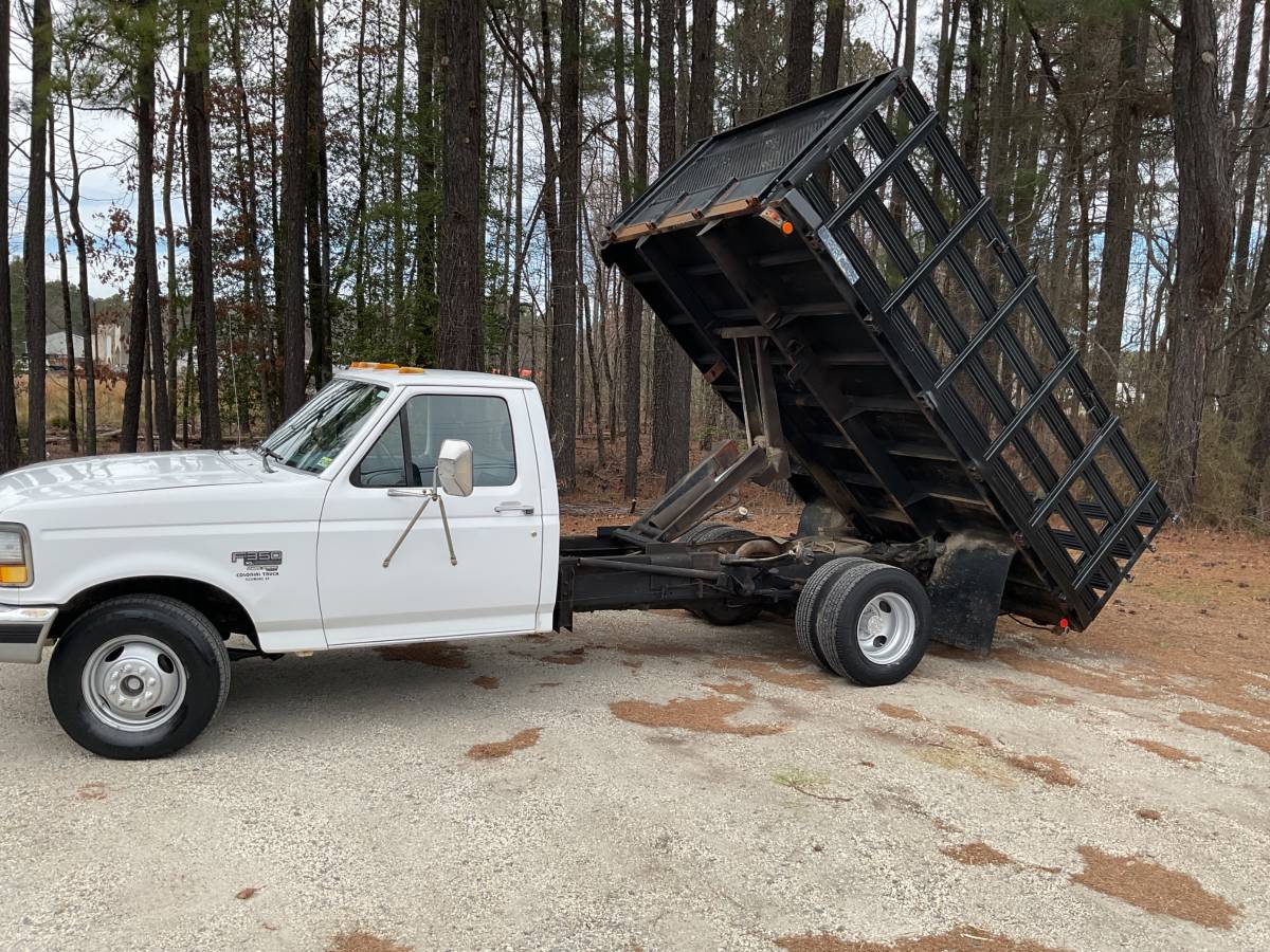 Ford-F-350-dump-truck-5-speed-diesel-1995-white-15