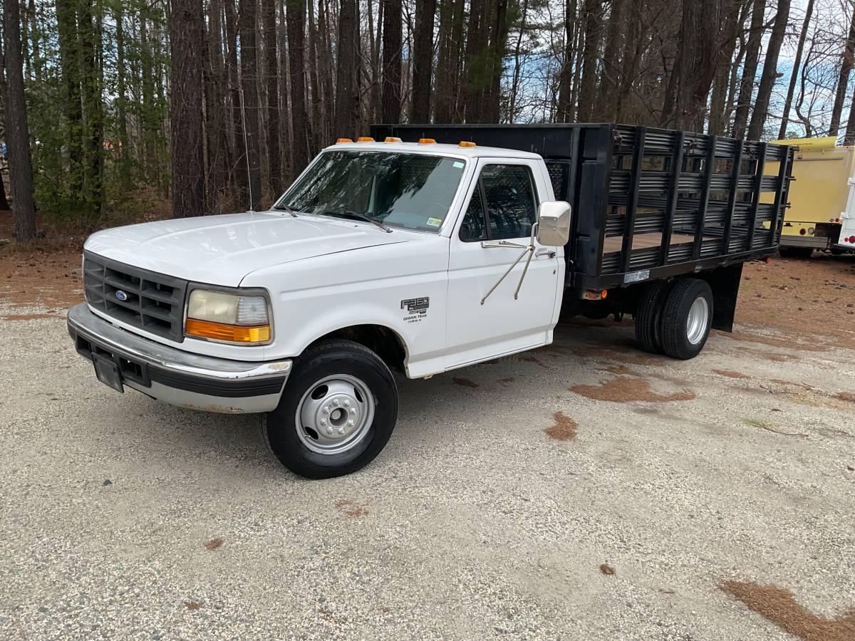 Ford-F-350-dump-truck-5-speed-diesel-1995-white-2
