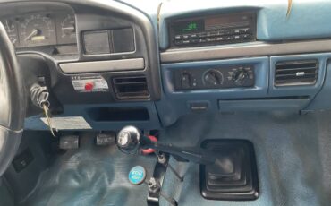 Ford-F-350-dump-truck-5-speed-diesel-1995-white-21